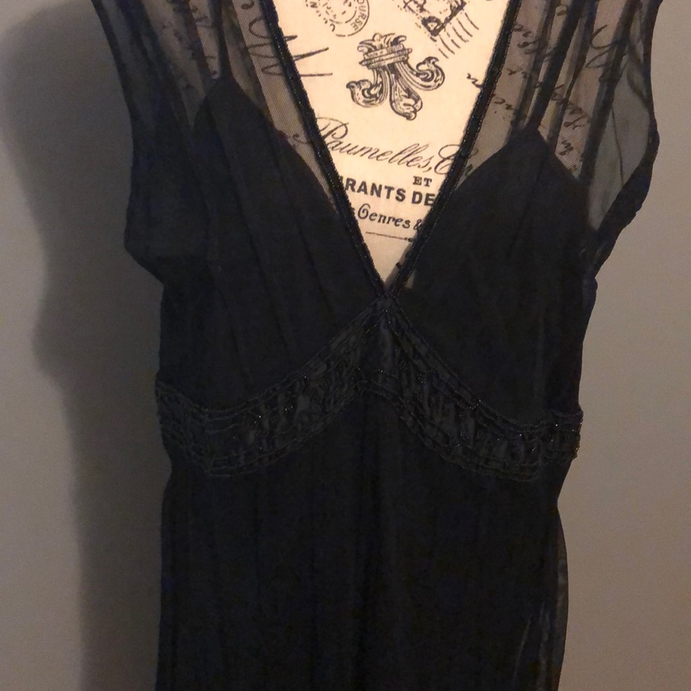 Black Lace & Beaded Cocktail Dress - Picture 3 of 8